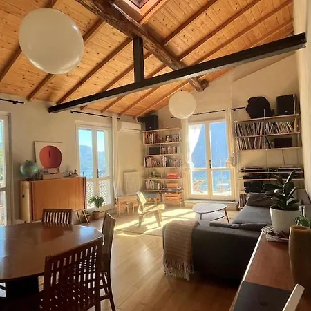 Loft, On With Panoramic Views Nesso