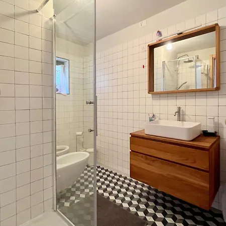Loft, On With Panoramic Views *