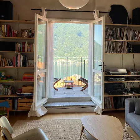 Loft, On With Panoramic Views Nyaraló Nesso
